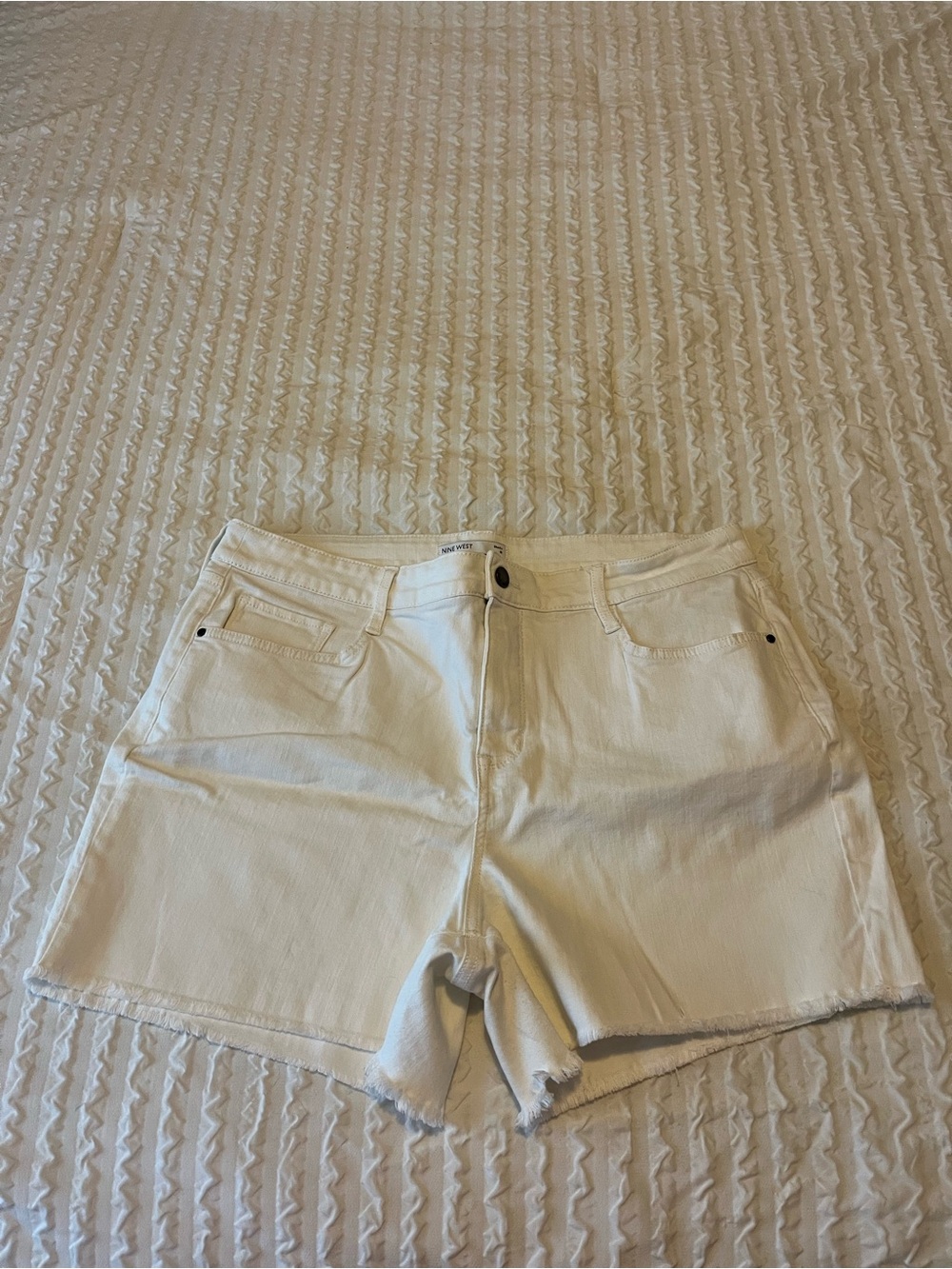 Nine West White Denim Frayed-Hem Shorts